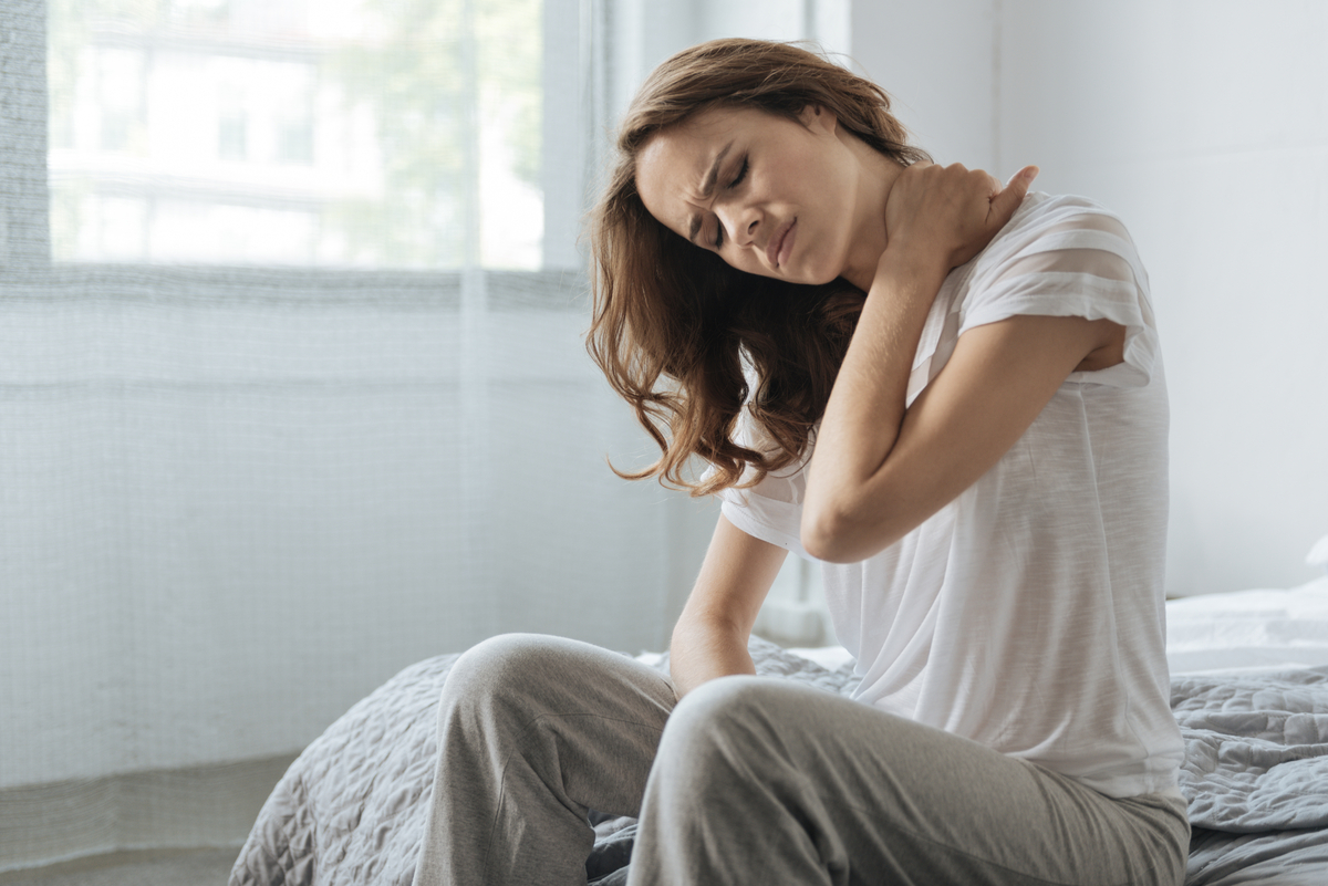 neck-pain-after-sleeping-here-s-4-possible-solutions